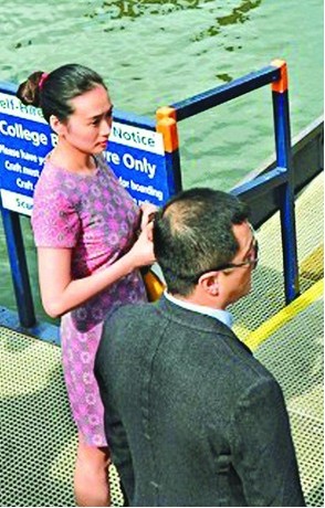 李亞鵬現(xiàn)身英國(guó)劍橋。(圖片來(lái)自網(wǎng)絡(luò))