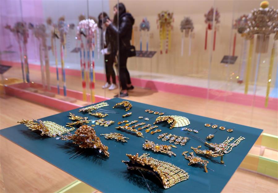 21^ڡyAñˇg(sh)չýA(y)[υ^