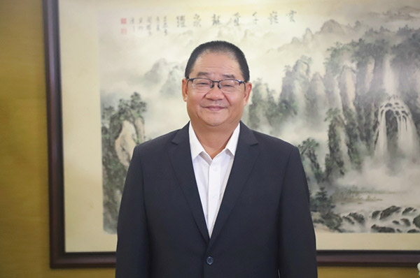 澳門文化界聯(lián)合總會(huì)會(huì)長(zhǎng)吳志良接受人民網(wǎng)專訪。人民網(wǎng) 吳宇揚(yáng)揚(yáng)攝