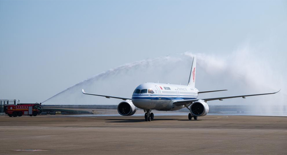 C919國(guó)產(chǎn)大飛機(jī)首次亮相澳門(mén)