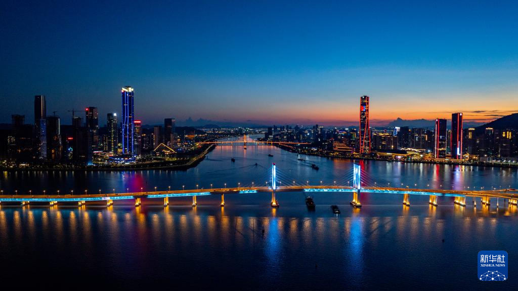 7月5日，澳門西灣大橋、橫琴、珠海一帶的景色（無人機照片）。