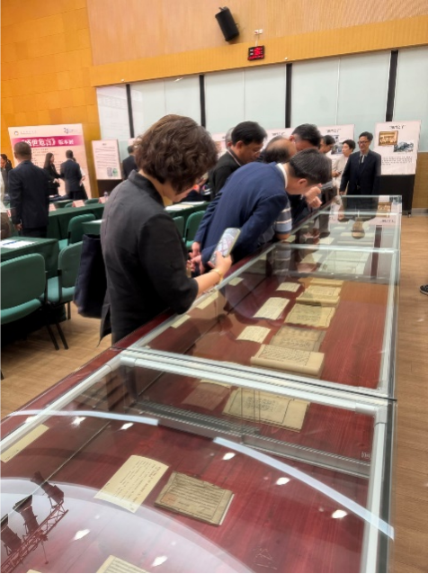 圖為《盛世危言》版本展現(xiàn)場(chǎng)。澳門科技大學(xué)供圖