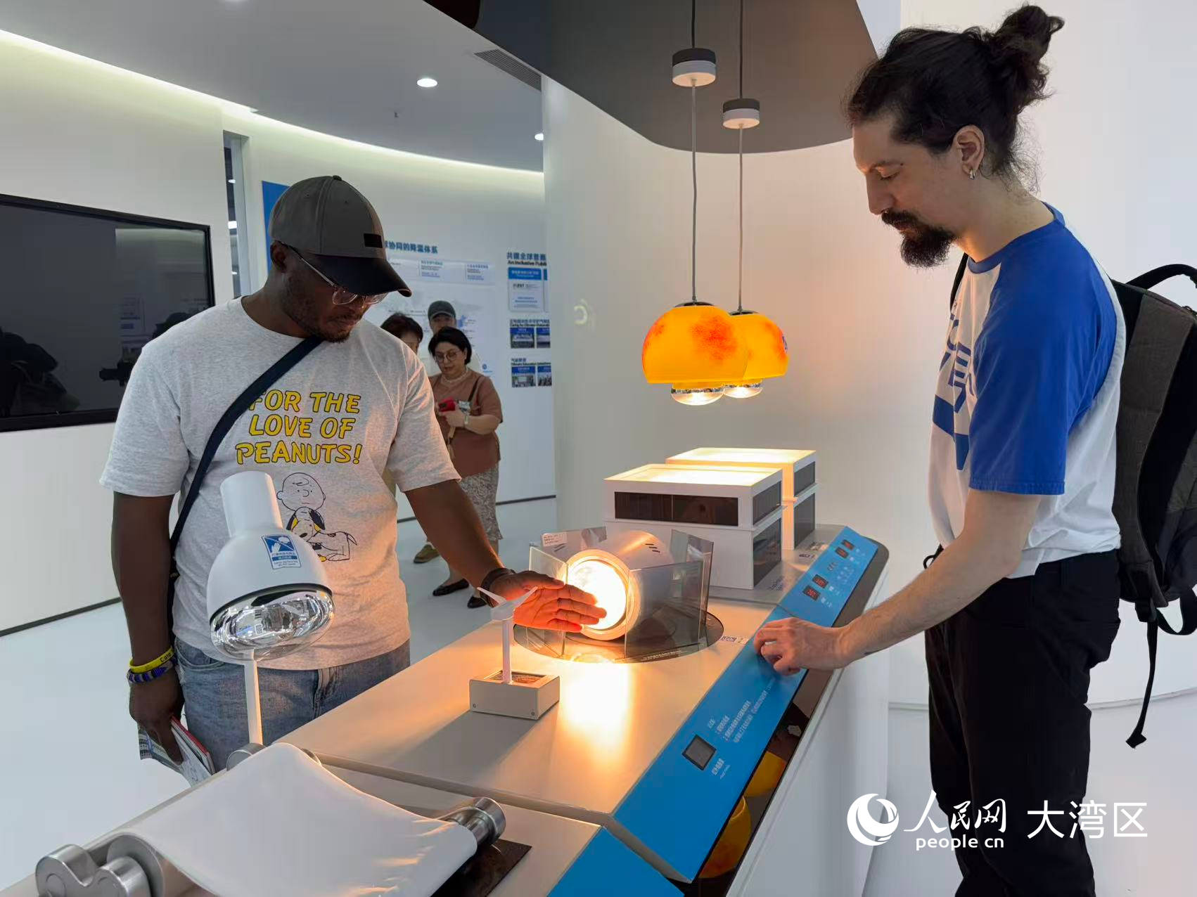 創(chuàng)冷科技企業(yè)內(nèi)部。人民網(wǎng)記者 謝瑩攝