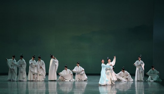 　　9月26日，上海歌舞團(tuán)原創(chuàng)舞劇《李清照》在香港文化中心上演。主辦方供圖