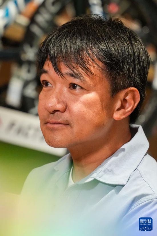 這是10月13日在香港荃灣環(huán)貿(mào)廣場(chǎng)拍攝的黃金寶。新華社記者 朱煒 攝